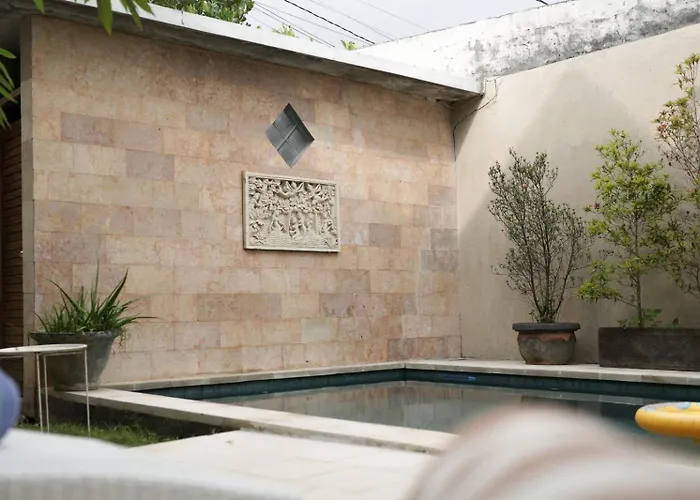 Bed & Breakfast Balinese With Pool, Rooftop & Digital Nomad Ready