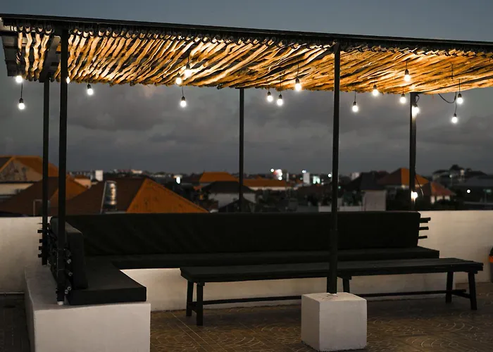 Balinese With Pool, Rooftop & Digital Nomad Ready * Canggu